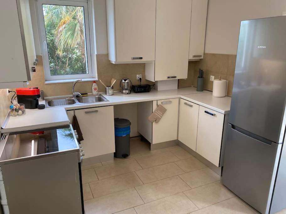 Classy 3Br With 2 Bathrooms Apartment In Marousi Atenas Exterior foto